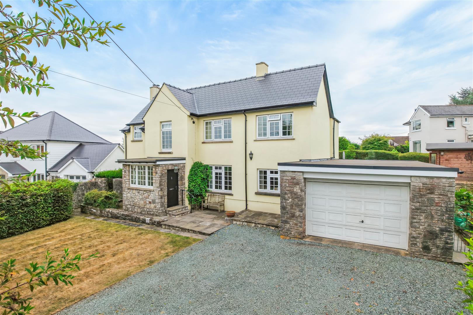 Bracklinn, St. Quentins Close, Llanblethian, Cowbridge, Vale of Glamorgan, CF71 7EZ